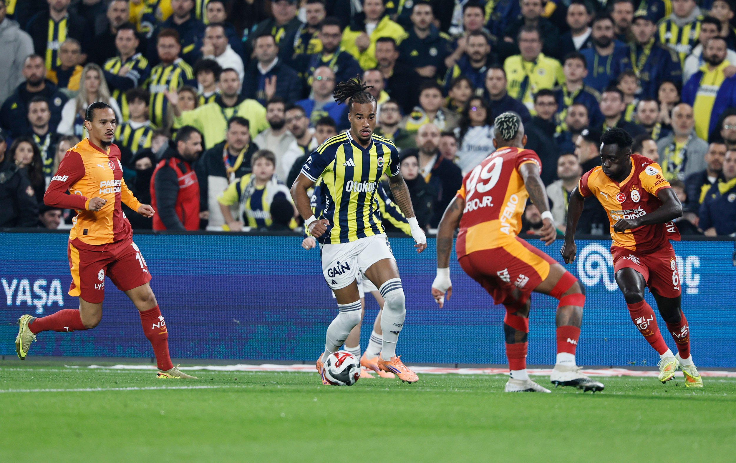 TFF'den Galatasaray - Fenerbahçe derbi tarihi kararı