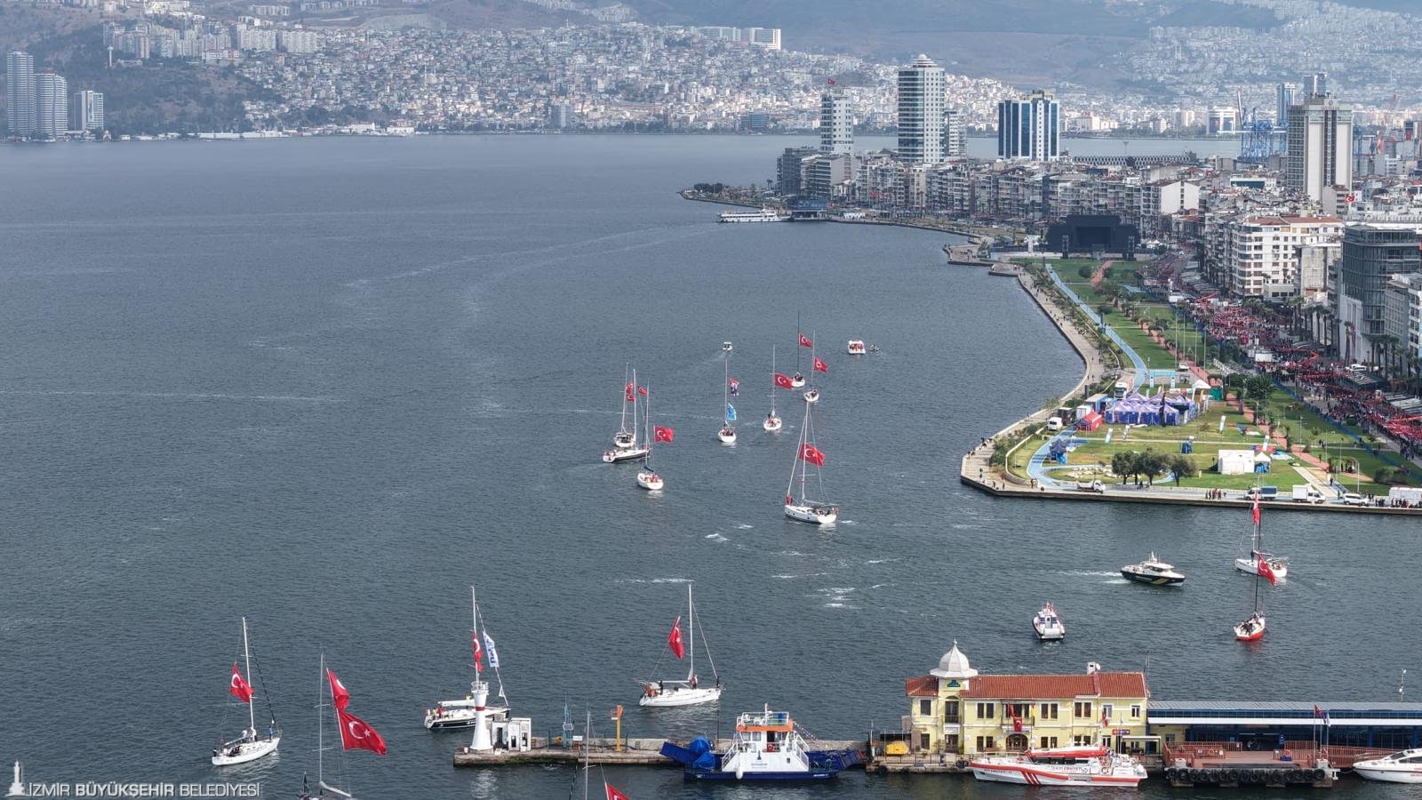 Körfez'de Cumhuriyet rüzgarı esti
