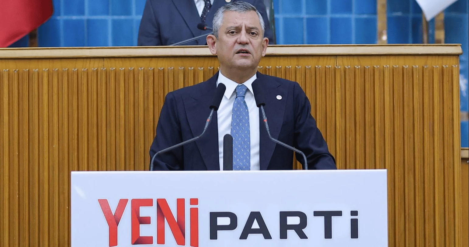 Özel'den telefon vergilerine tepki
