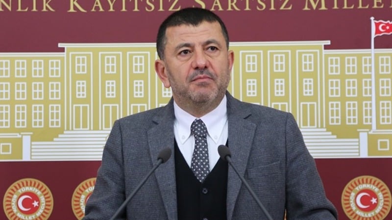 Veli Ağbaba hastaneye kaldırıldı
