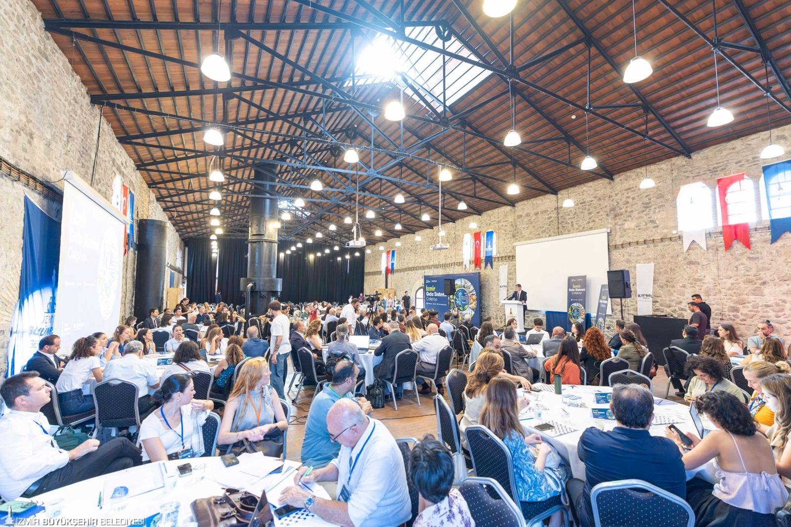İzmir Gıda Sistemi Belgesi’ne son şekli veriliyor