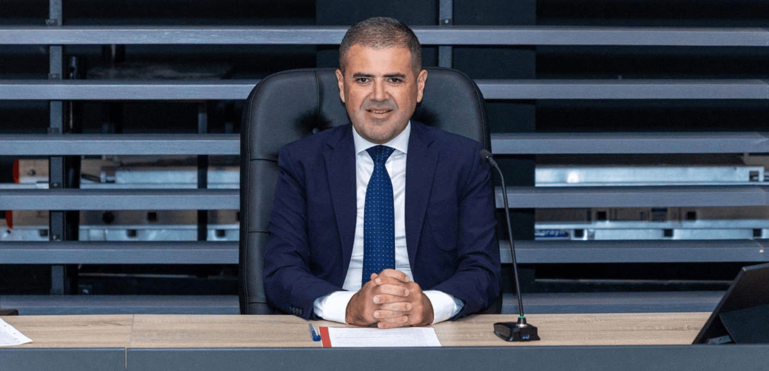 Mezitli Belediye Başkanı Tuncer CHP'den ihraç edildi