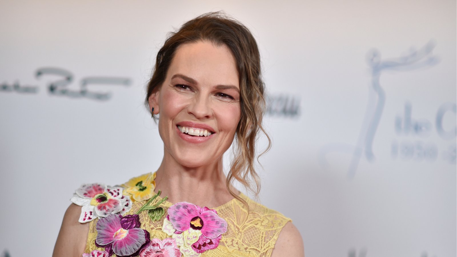 Hilary Swank 52 yaşında üçüncü çocuğuna hamile