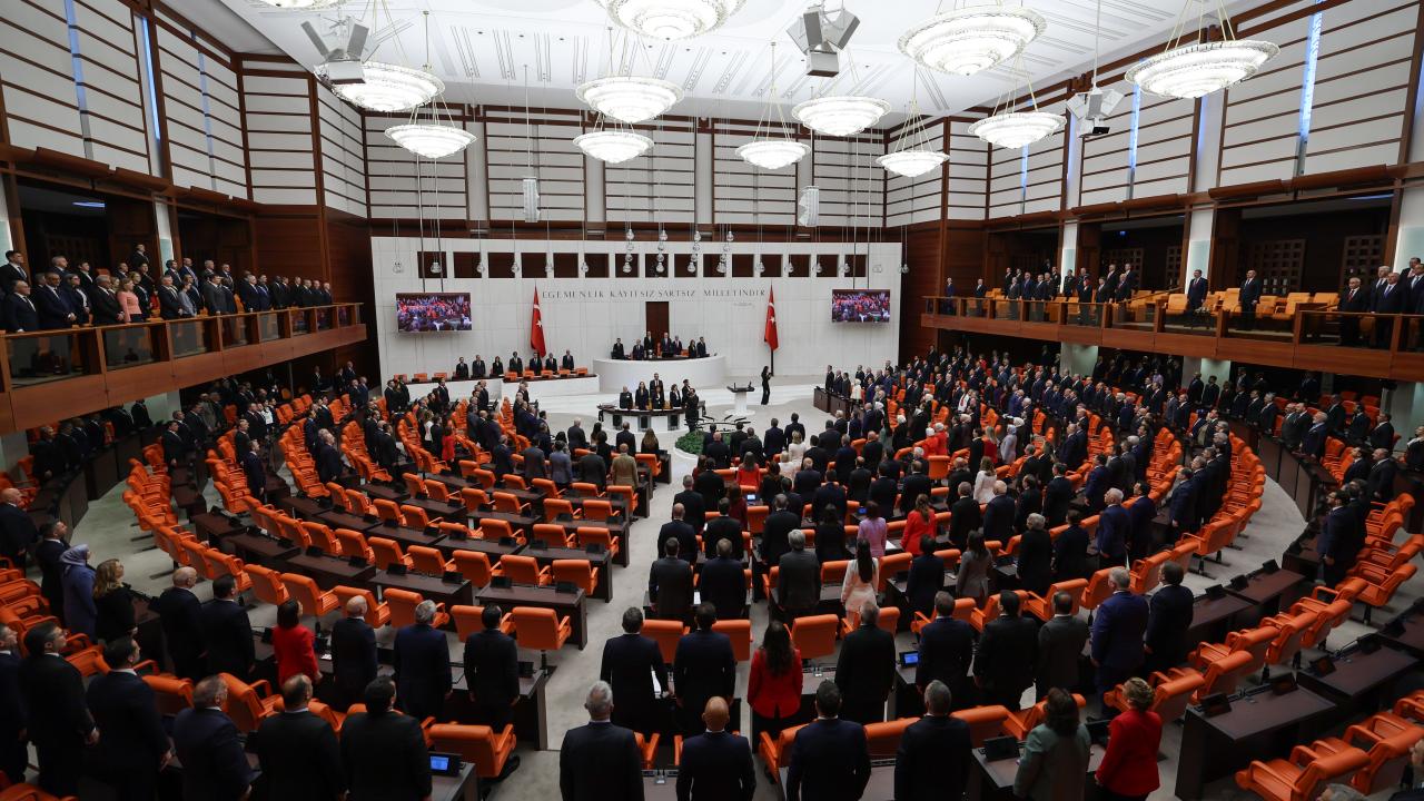 Fon teklifi Meclis'te kabul edildi