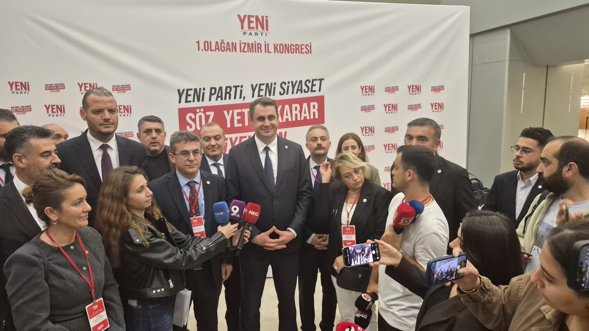 YENİ Parti İzmir’de Çağatay Güç 408 oyla başkan seçildi