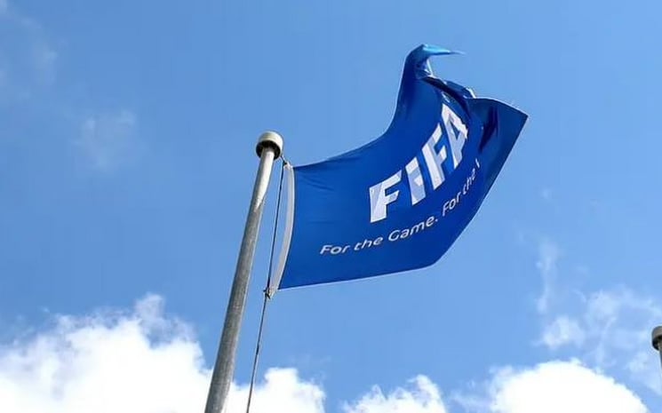 FIFA'dan dört Türk takımına transfer şoku