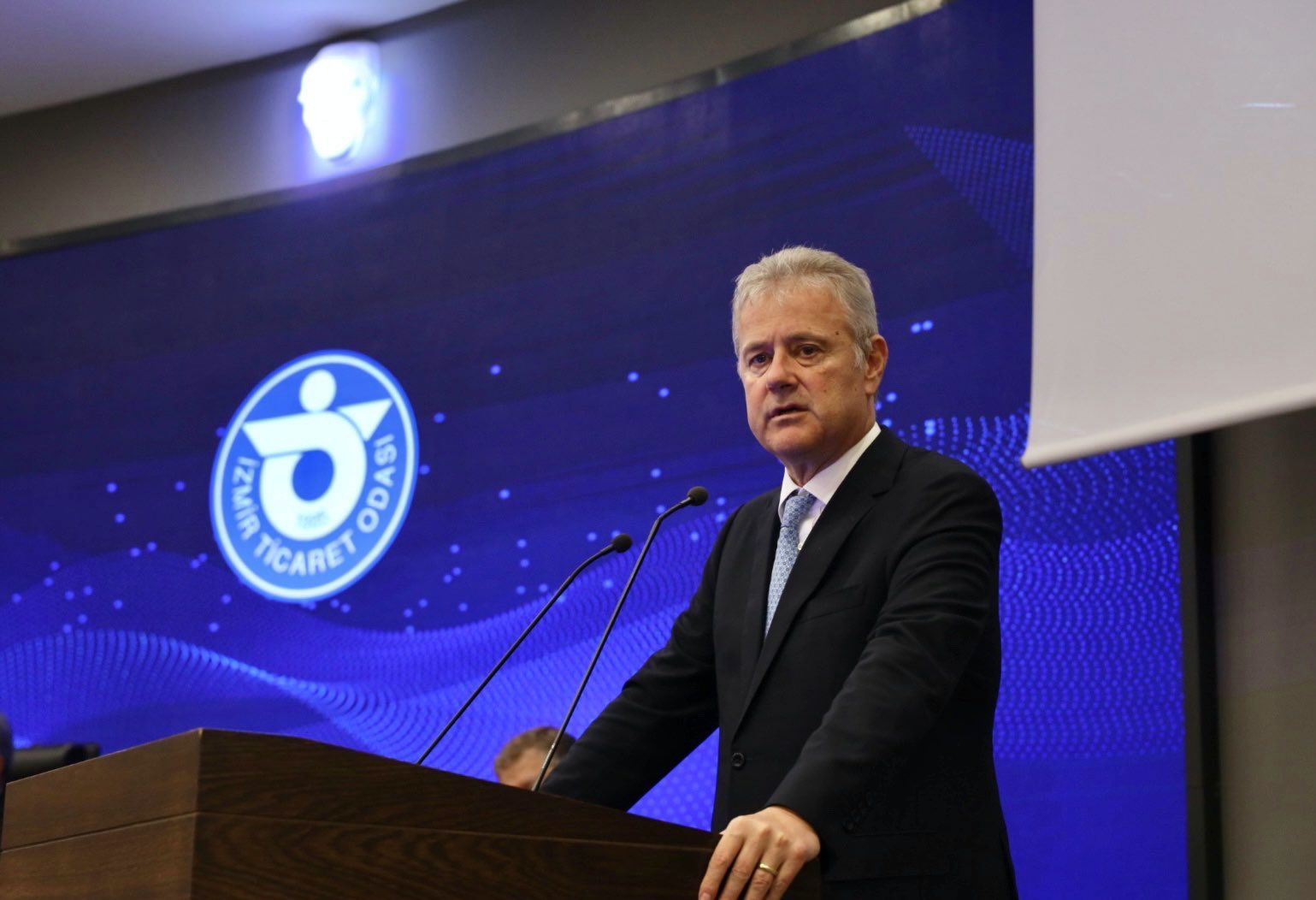 İZTO’da Mahmut Özgener üçüncü kez başkan seçildi