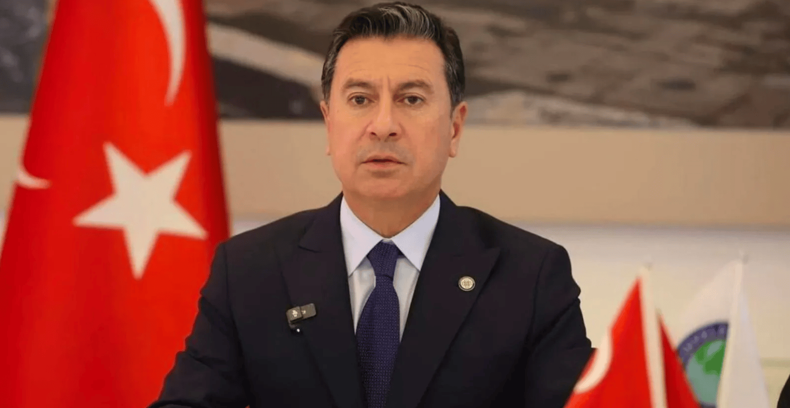 Muğla Büyükşehir Belediye Başkanı Ahmet Aras CHP'den istifa etti