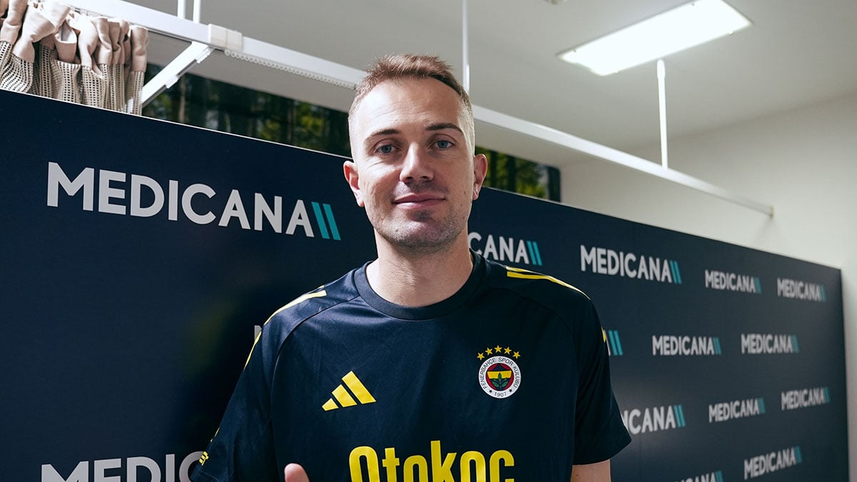 Mert Günok, milli takım kariyerini noktaladı