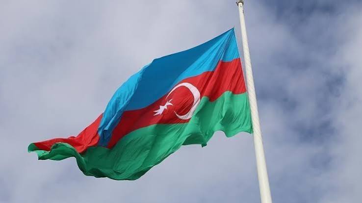 Azerbaycan'dan 31 Türk vatandaşına ülkeye giriş yasağı