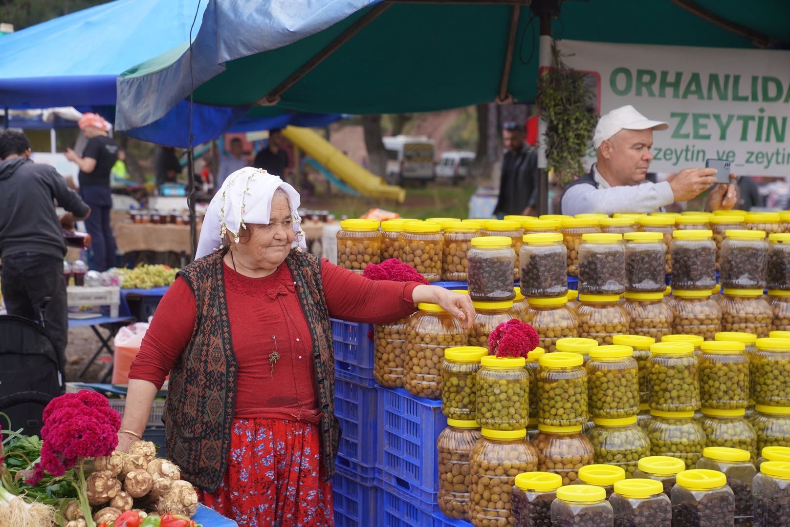 Orhanlı’da 3. Erkence Zeytin Festivali coşkuyla başladı
